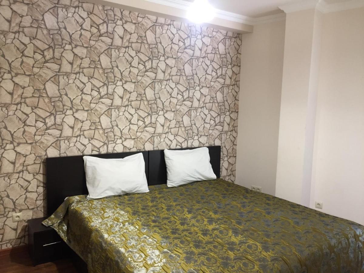 Hotel Central Jermuk Exterior photo