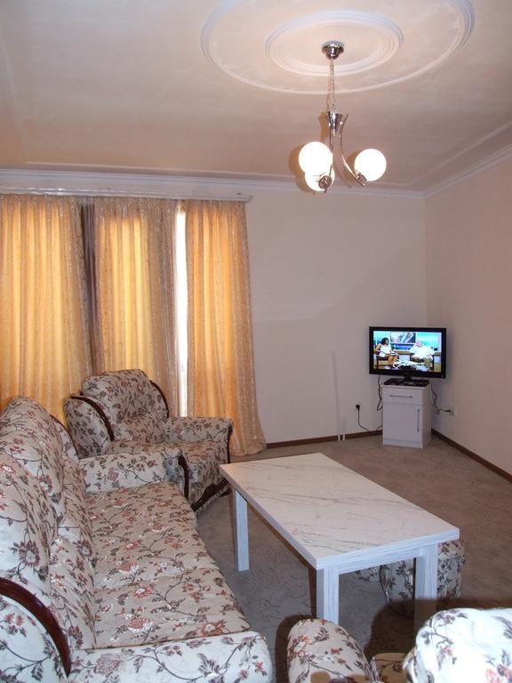 Hotel Central Jermuk Room photo
