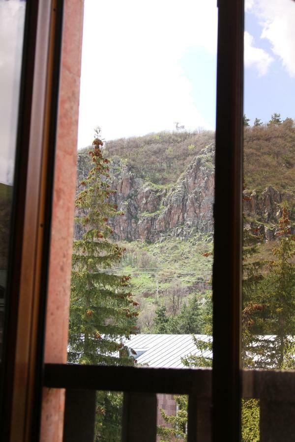 Hotel Central Jermuk Exterior photo